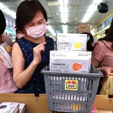 【欧浪网】台湾续升抗疫措施 专家：未来两周是关键期