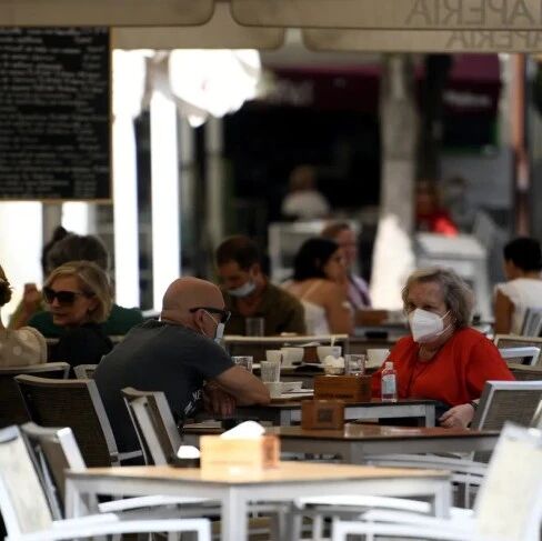 【欧浪网】为何西班牙日增五千多例？ 西班牙解封以来感染5.6万人