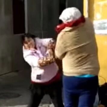 【欧浪网】变性小偷当街暴打华人老板娘 到底什么才是止损？