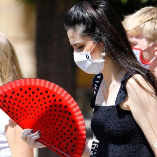 【欧浪网】120个新爆发点！感染集中在年轻人和群体聚会