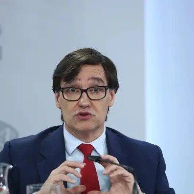 【欧浪网】卫生部长呼吁国民留在家过年  半年内为2000万人接种疫苗