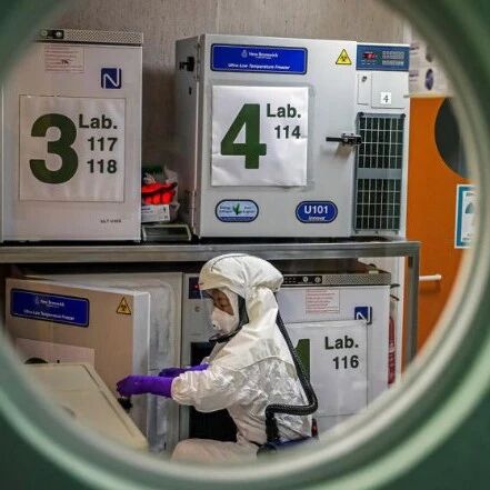 【欧浪网】疑似病例排除危机返西人员状况良好 一年内难推出疫苗