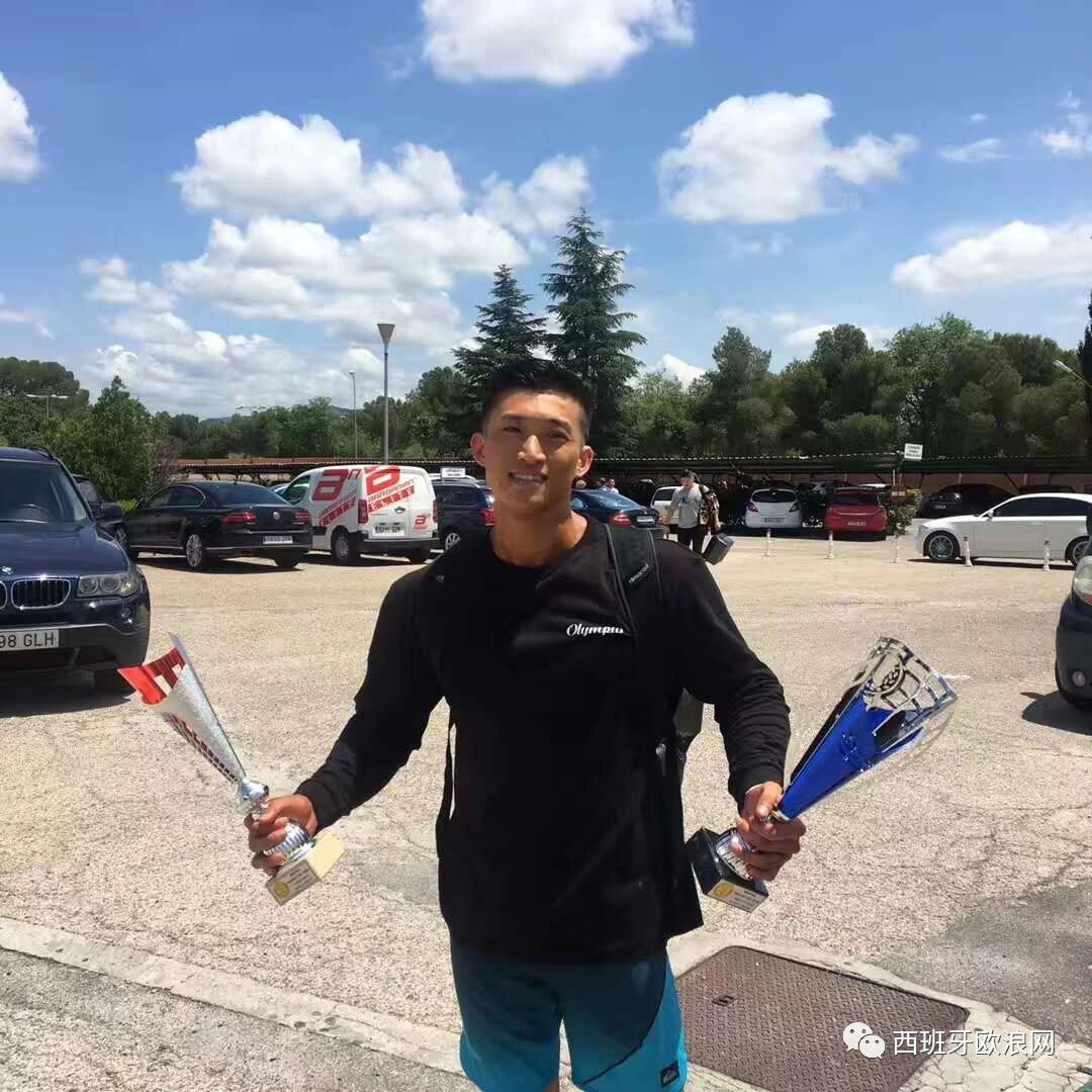 【欧浪网】厉害！这位华人刚刚刷新了西班牙男子健体历史!