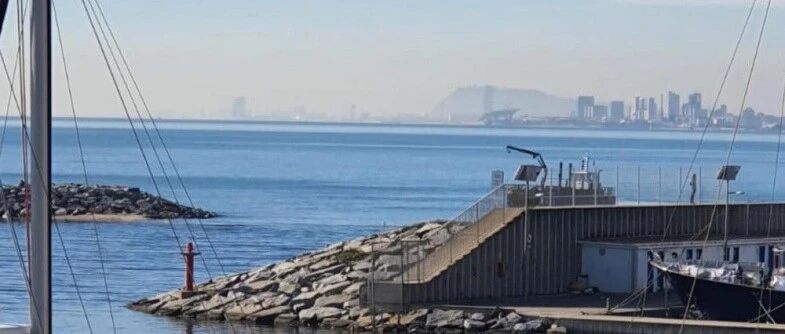 【欧浪网】巴塞罗那接连两起案件：华人女子失踪三天  一亚洲人尸体漂浮在水面