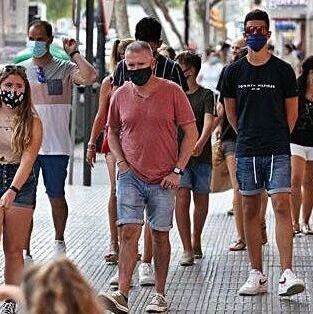 【欧浪网】各地疫情反弹严重 西班牙10个大区强制戴口罩出门