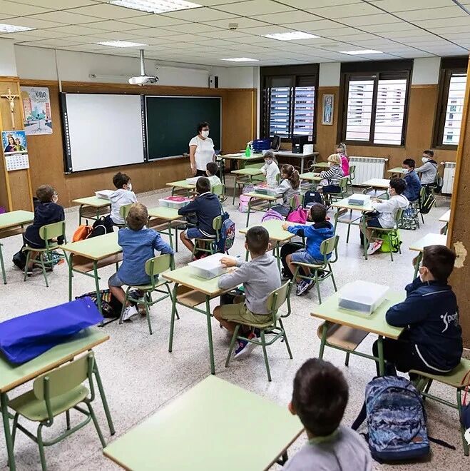 【欧浪网】西班牙日增近9千 多家学校出现感染  马德里日增翻倍