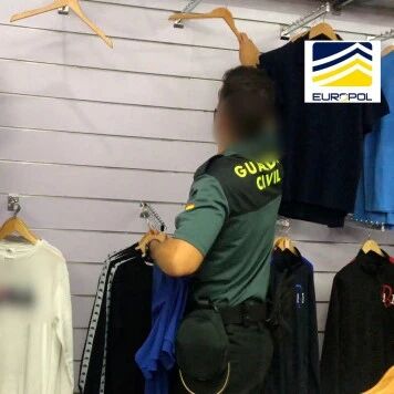 【欧浪网】两百宪兵大规模打击盗版  缴获1600万欧元非法产品 几十人涉案