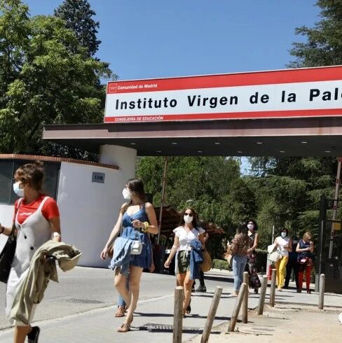 【欧浪网】保证安全开学  马德里对10万教职员进行血清检测