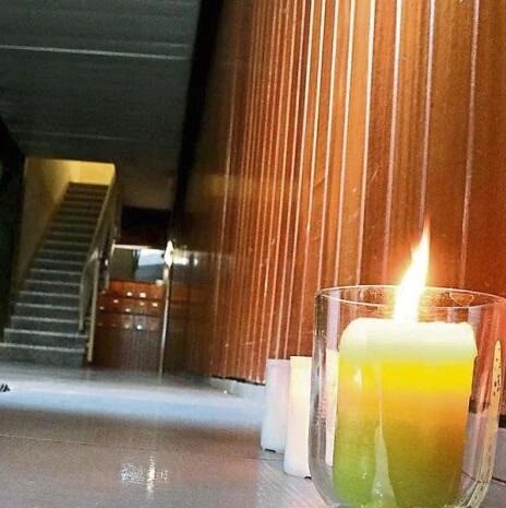 【欧浪网】巴塞罗那社区居民为华商遇害倍感沉痛  要求严惩凶手