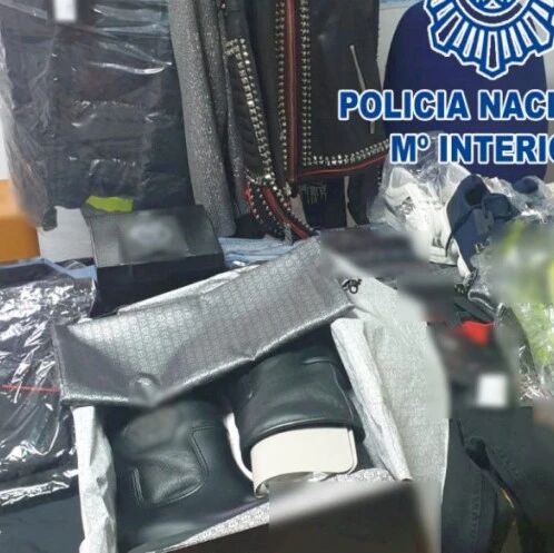 【欧浪网】跑堂在餐馆工作10年偷了10年  几乎偷成百万富翁