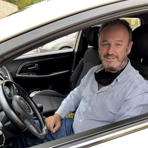 【欧浪】中国游客在西班牙高铁丢失近6千欧元现金和物品  的士司机热情帮其找回