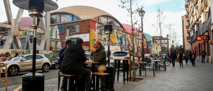 【欧浪网】马德里再将多个区分隔离  已发现疑似巴西和南非变种