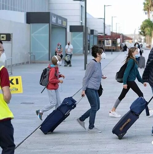 【欧浪网】西班牙政府叫停群岛入境规定  提供核酸检测才能入境