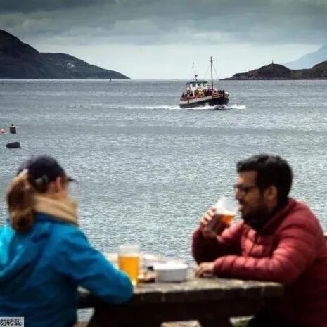 【欧浪】英国单日新增病例逼近5万 创7月以来新高