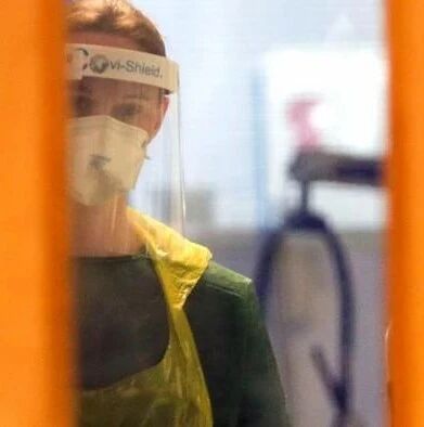 【欧浪网】英国批准全球首例“人为”新冠感染研究  将有利于开发新的疫苗