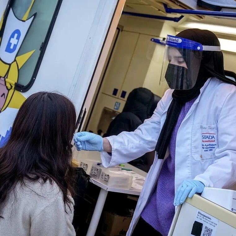 【欧浪】欧洲再次成为疫情“震中”！德国日均新冠病毒感染率创新高，东欧多国感染人数飙升