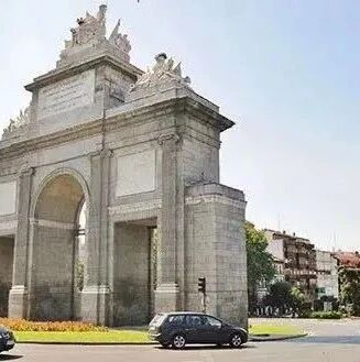 免费无痛人流！免费中文翻译！马德里Sergine妇科诊所为女性健康保驾护航