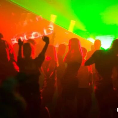 【欧浪网】东部城市夜店新爆发  卫生部门大规模采集检测样本