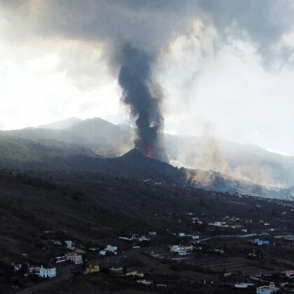 【欧浪】火山开裂更多喷发口  歹徒乘机打劫无人住宅