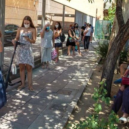 【欧浪网】西班牙抽查测出60%无症状患者  可能暗中感染他人风险