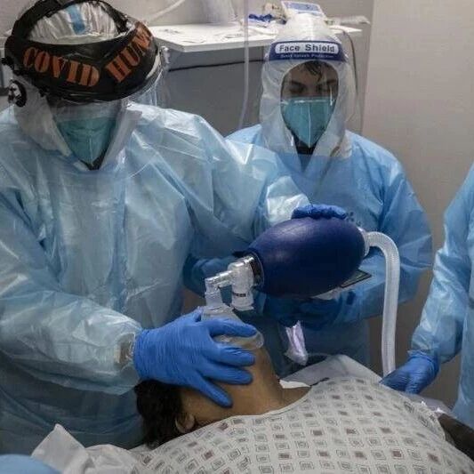 【欧浪网】专家预言！今年冬天美国每天将超过两千人死于新冠！