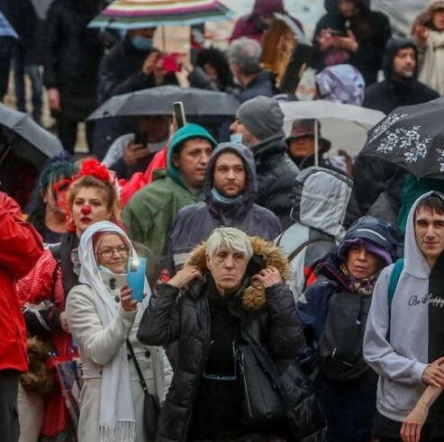 【欧浪网】西班牙实际感染可能达500万例  马德里发生反对戴口罩示威