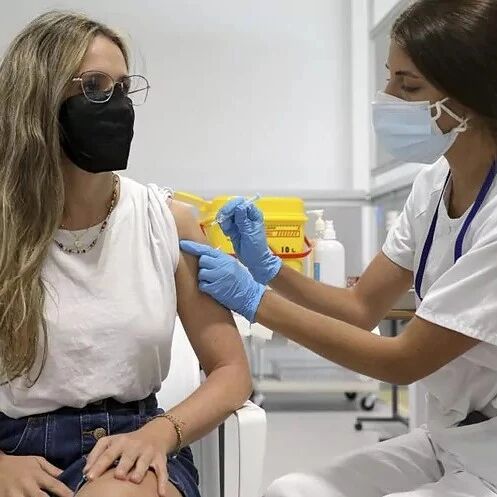 【欧浪网】下周三起  马德里自主预约接种疫苗下放至从40岁