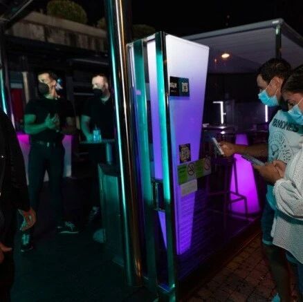 【欧浪网】加利西亚餐馆通行证被法院废除  安达鲁西亚为游客免预约接种