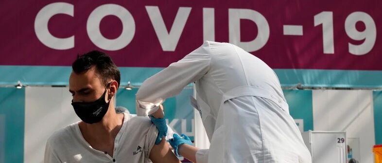 【欧浪】疫情不断改善 免疫人口接近80%  西班牙成为全球接种最快国家之一