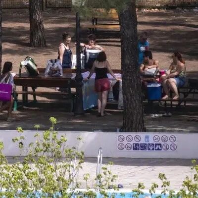 【欧浪网】别带孩子去！马德里公共泳池明天举行“无泳衣日”活动