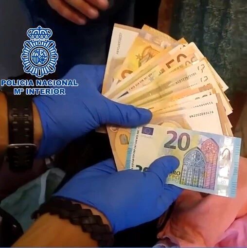 【欧浪网】家门口有这个赶紧清理 可能你是下一个被盗目标！