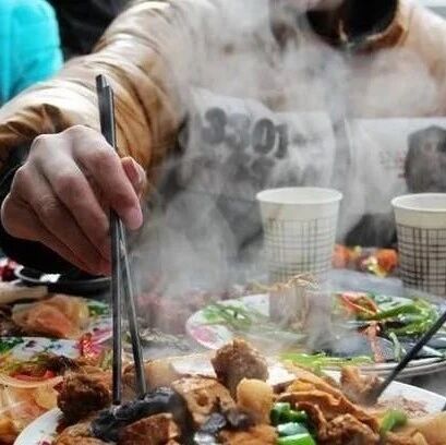 【欧浪网】为何称东北人“大块吃肉、大碗喝酒”是陋习？倡议单位回应