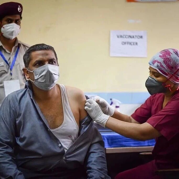 【欧浪网】震惊！假疫苗事件泛滥 印度超2600人接种"盐水疫苗"