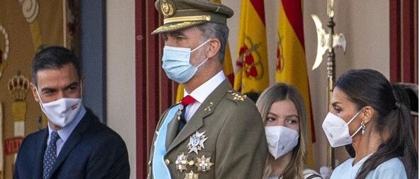 【欧浪】西班牙庆祝国庆  巴塞罗那集会拒绝国庆 拉美国家要求西班牙为殖民罪行道歉