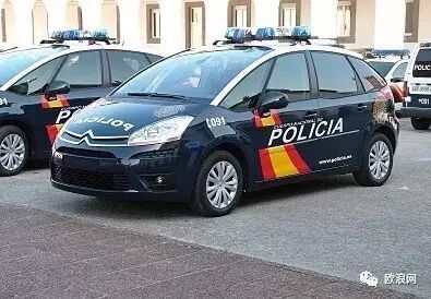 【欧浪网】专门抢劫华人货运卡车的三名华人歹徒被收捕