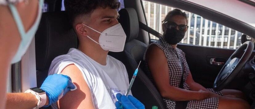 【欧浪网】西班牙周末新增6.16万例  近两周死亡比以前翻倍  卫生部开通中文等语言