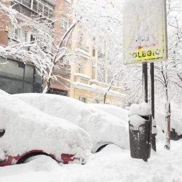 【欧浪网】暴风雪至少让五人遇难  马德里下周一才现场上课
