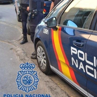 【欧浪网】打劫百元店和香烟店只为享受小假期  三名犯罪分子被捕