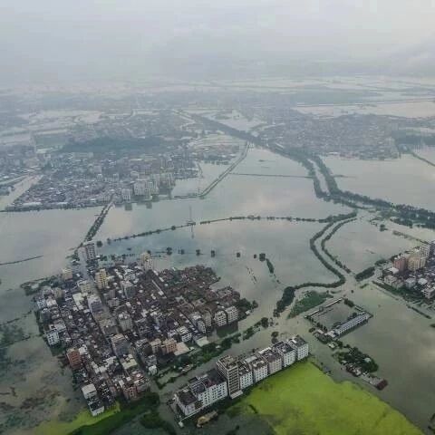 【欧浪网】中国9省区大暴雨 多地一片泽国 洪灾积涝严重