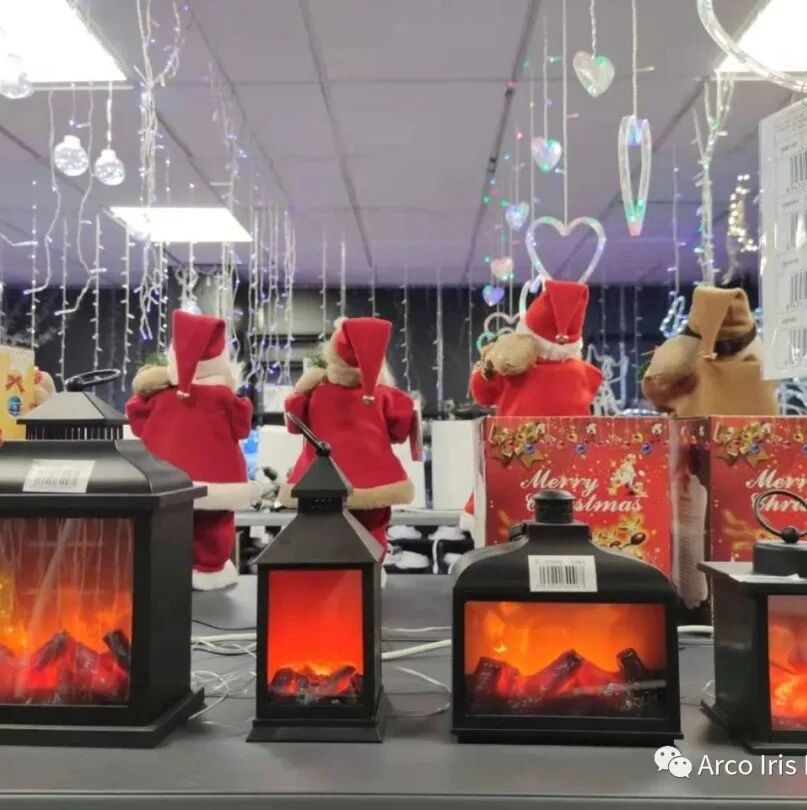 iPhone12：1€/1台！《彩虹圣诞2021订货会》盛大开幕！（直播）