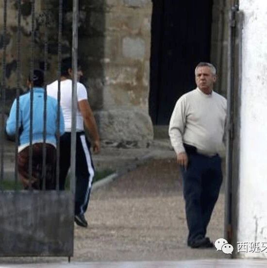 【欧浪网】神父性侵儿童  父母知情竟然默许