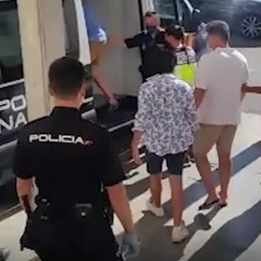 【欧浪网】 三名强奸西班牙未成年少女的法国罪犯被轻判和驱逐出境了事