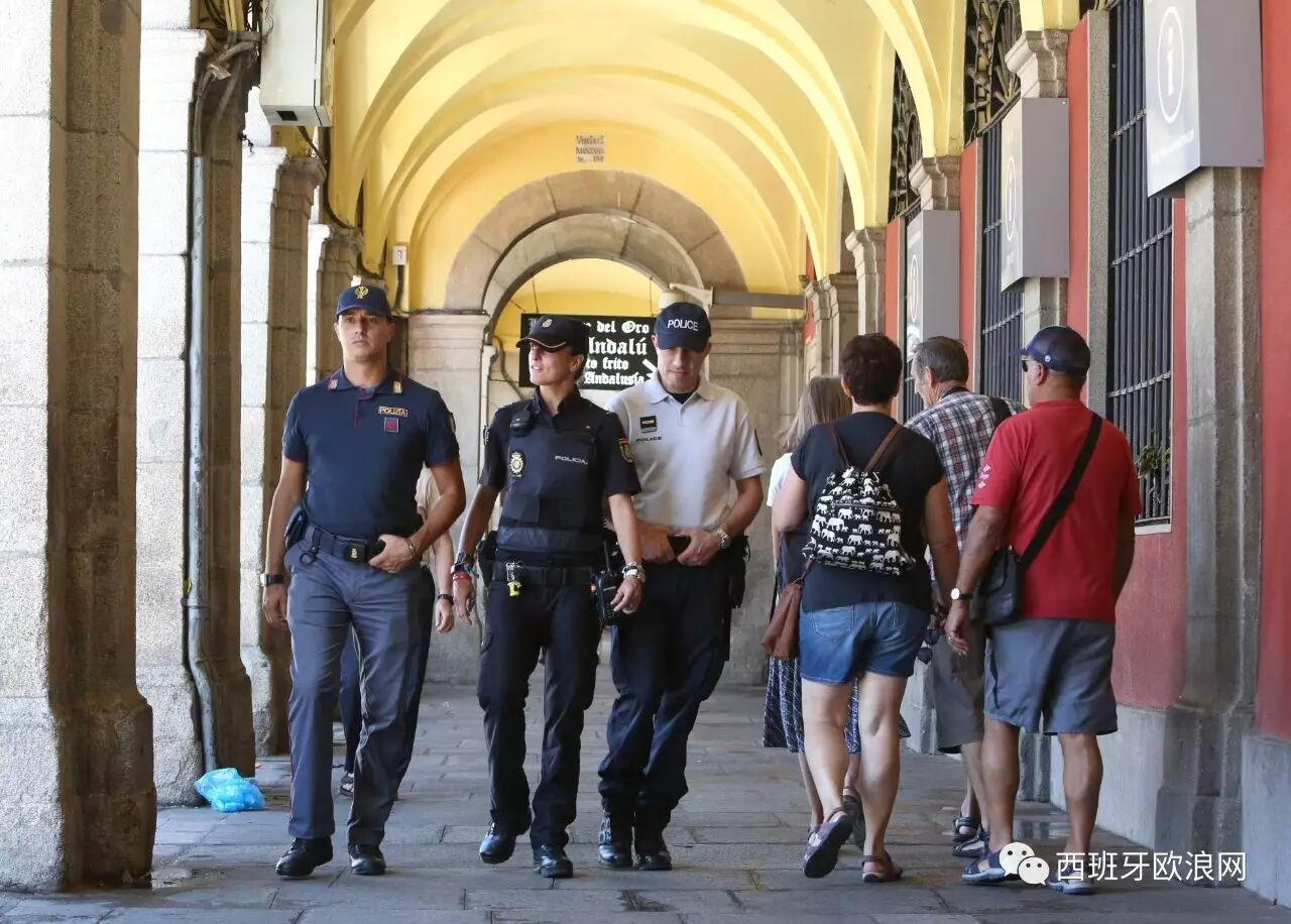 【欧浪网】意大利和法国警察现身马德里市中心维持治安