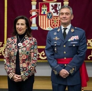 【欧浪网】西班牙总参谋长等将领违反规定给自己接种疫苗