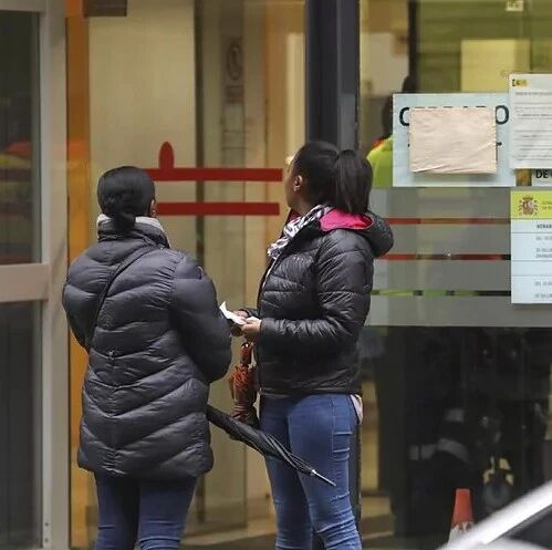 【欧浪网】过期居留的有效期延长半年  可以持过期居留返回西班牙