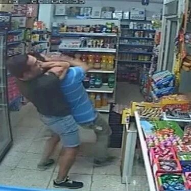 【欧浪网】在USERA四次勒颈抢劫的摩洛哥凶犯被警方逮捕