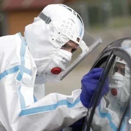 为了让老外戴好口罩，这些明星政客真是煞费苦心