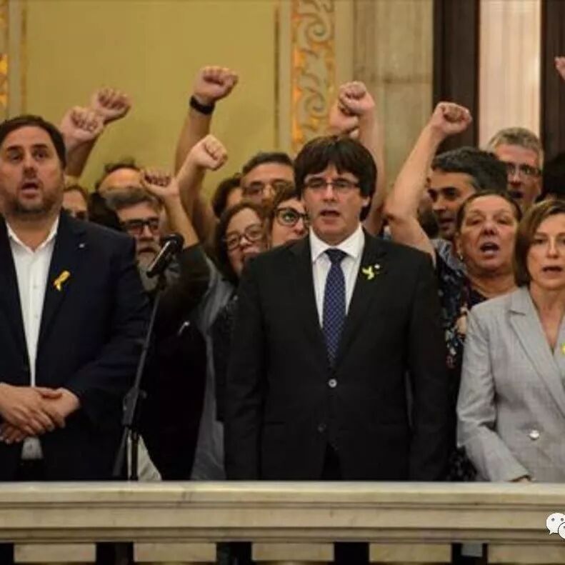 【欧浪网】国家总检察长对19名分裂政客控于反叛罪和煽动罪