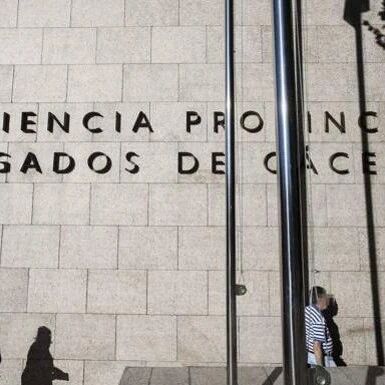 【欧浪网】男子用假钞在华人商店购物被法院罚款60欧元