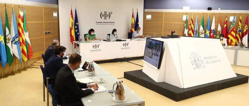 【欧浪网】西班牙日增一万例  死亡数字继续严重  自治区要求注射第三针